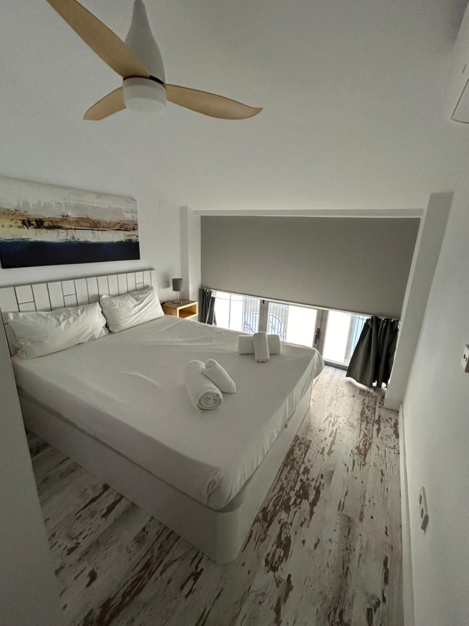 Stylish And Modern Loft In Madrid Centre Apartman Kültér fotó